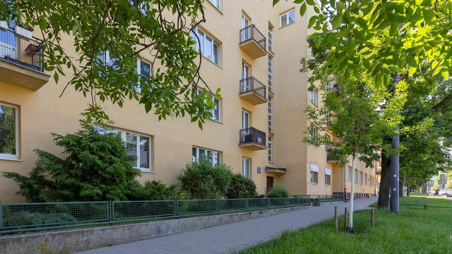 Metro Plac Wilsona Apartments Mickiewicza By Noclegi Renters 바르샤바